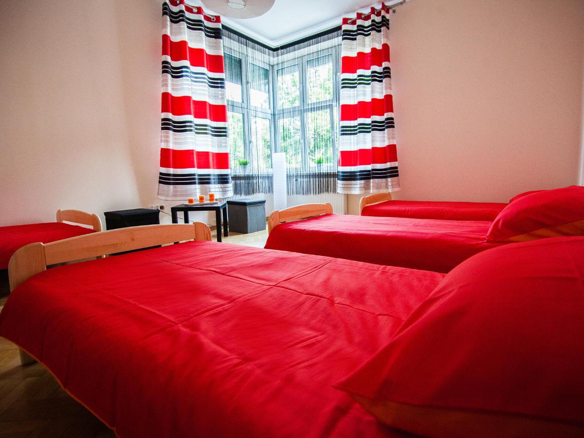 Hostel 4You Бельско-Бяла Экстерьер фото